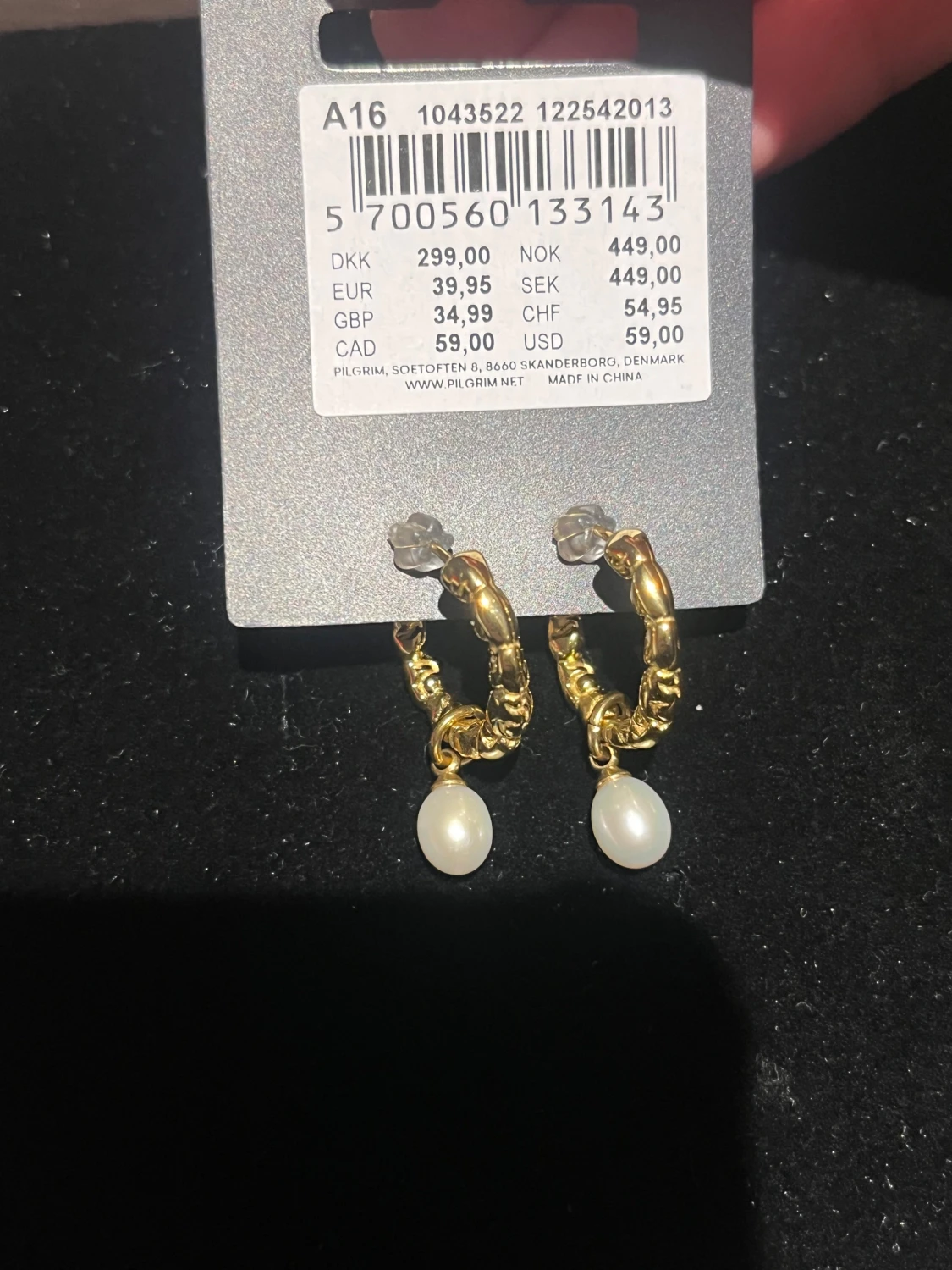 Guldörhängen med pärlor från Pilgrim - 2