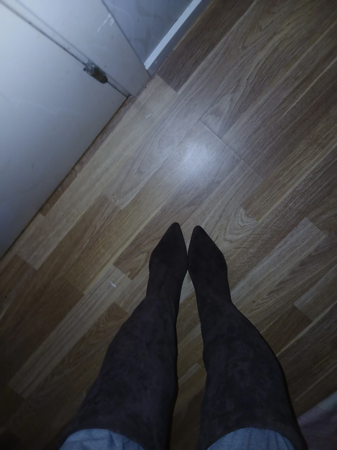 Bruna höga stövlar med klack - 2