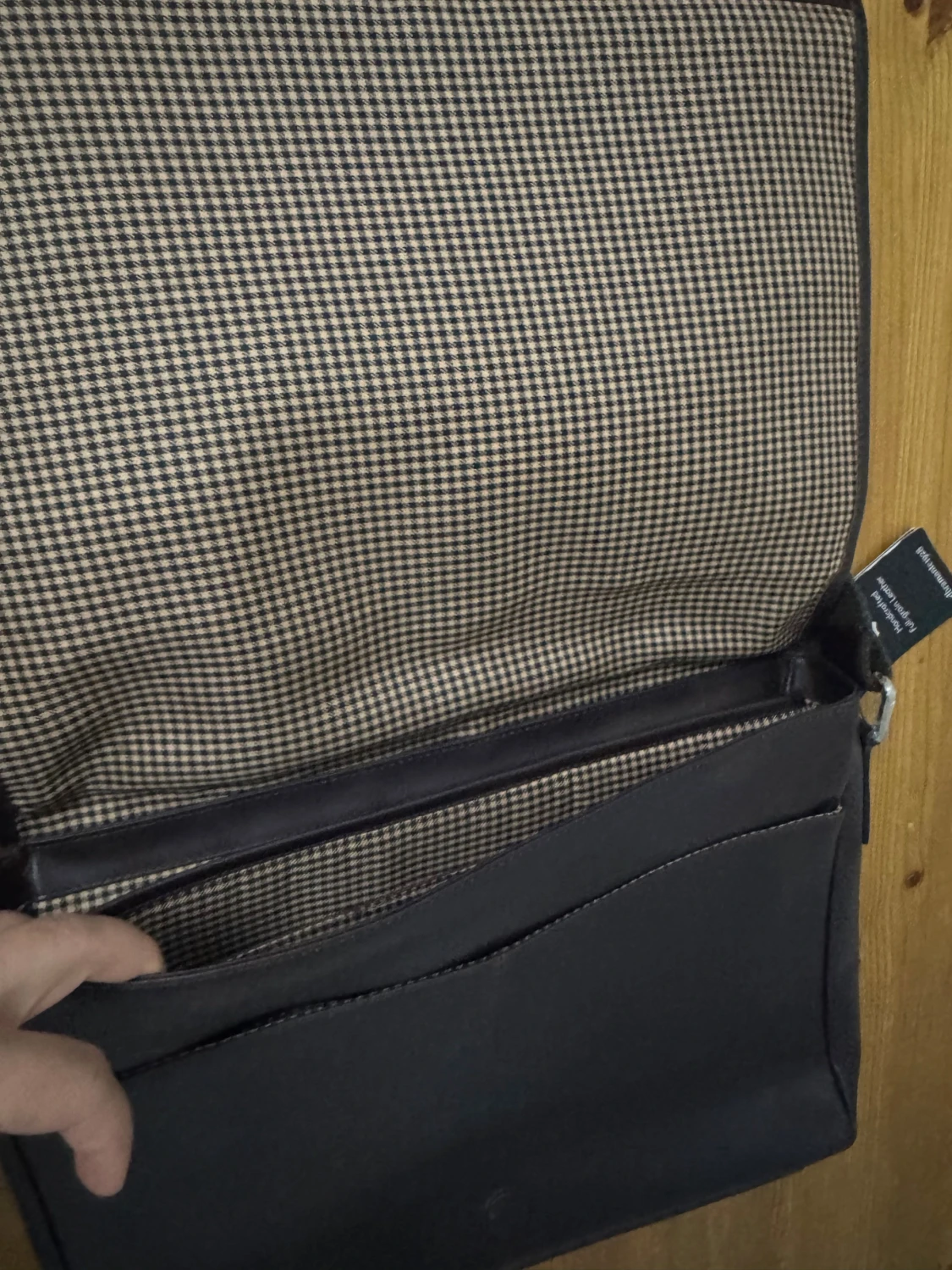 Helt ny och oanvänd Brun datorväska från dbramante1928 - 4