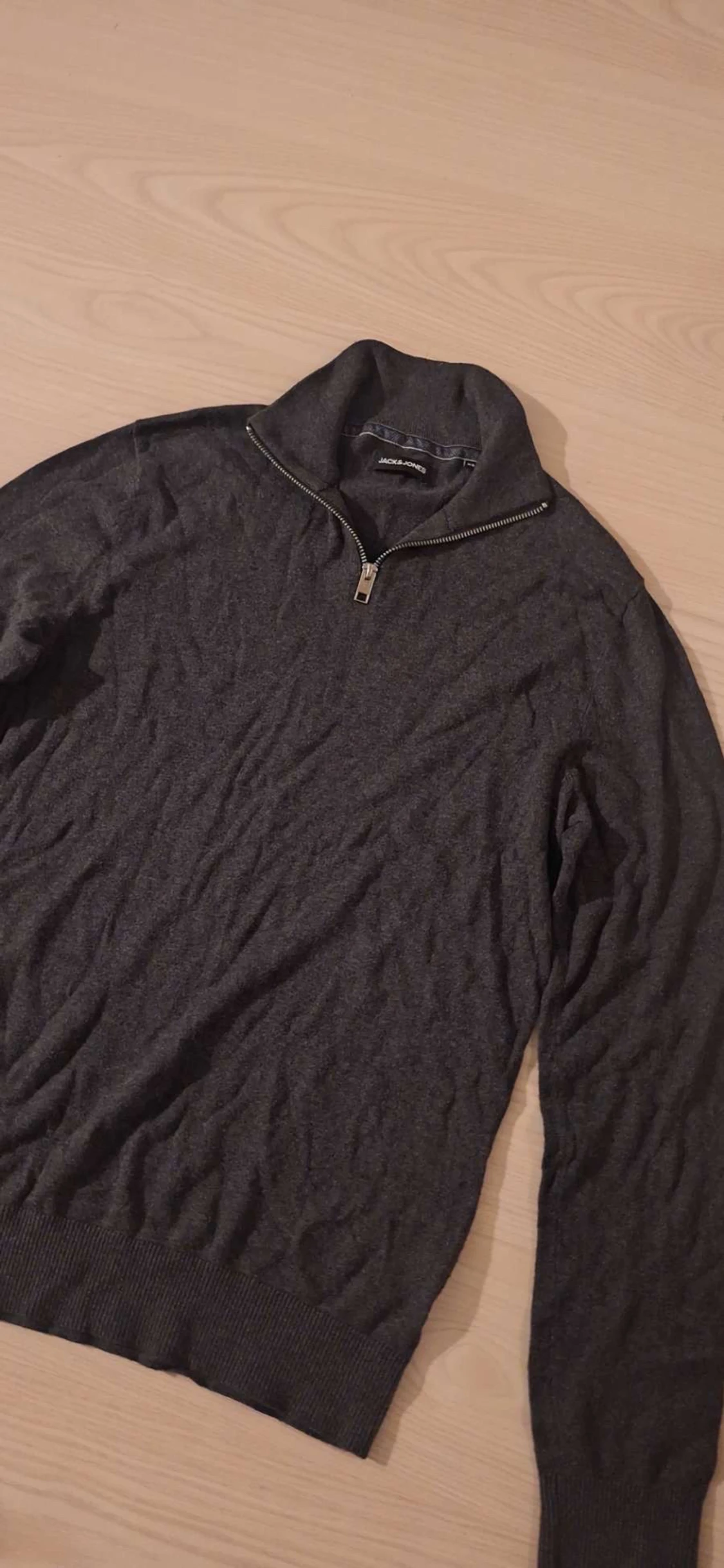 Mörkgrå half zip tröja Jack & Jones - 1