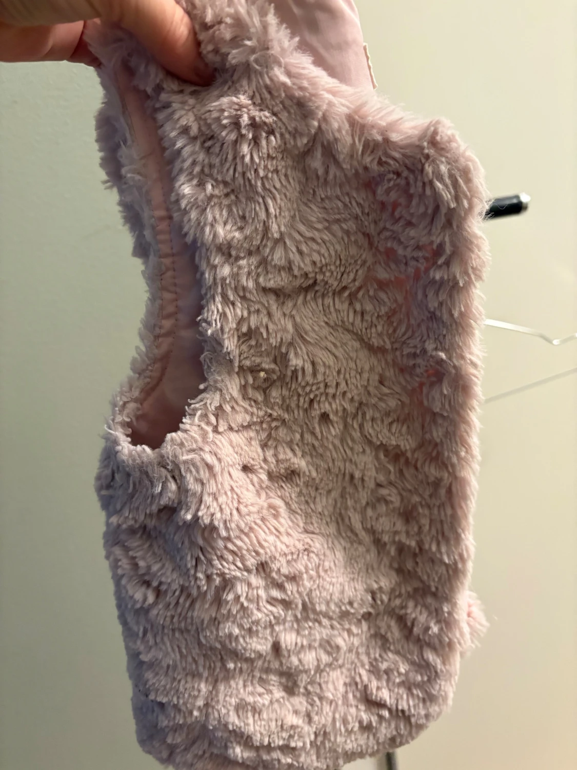 Ljusrosa pälsväst från H&M - 1