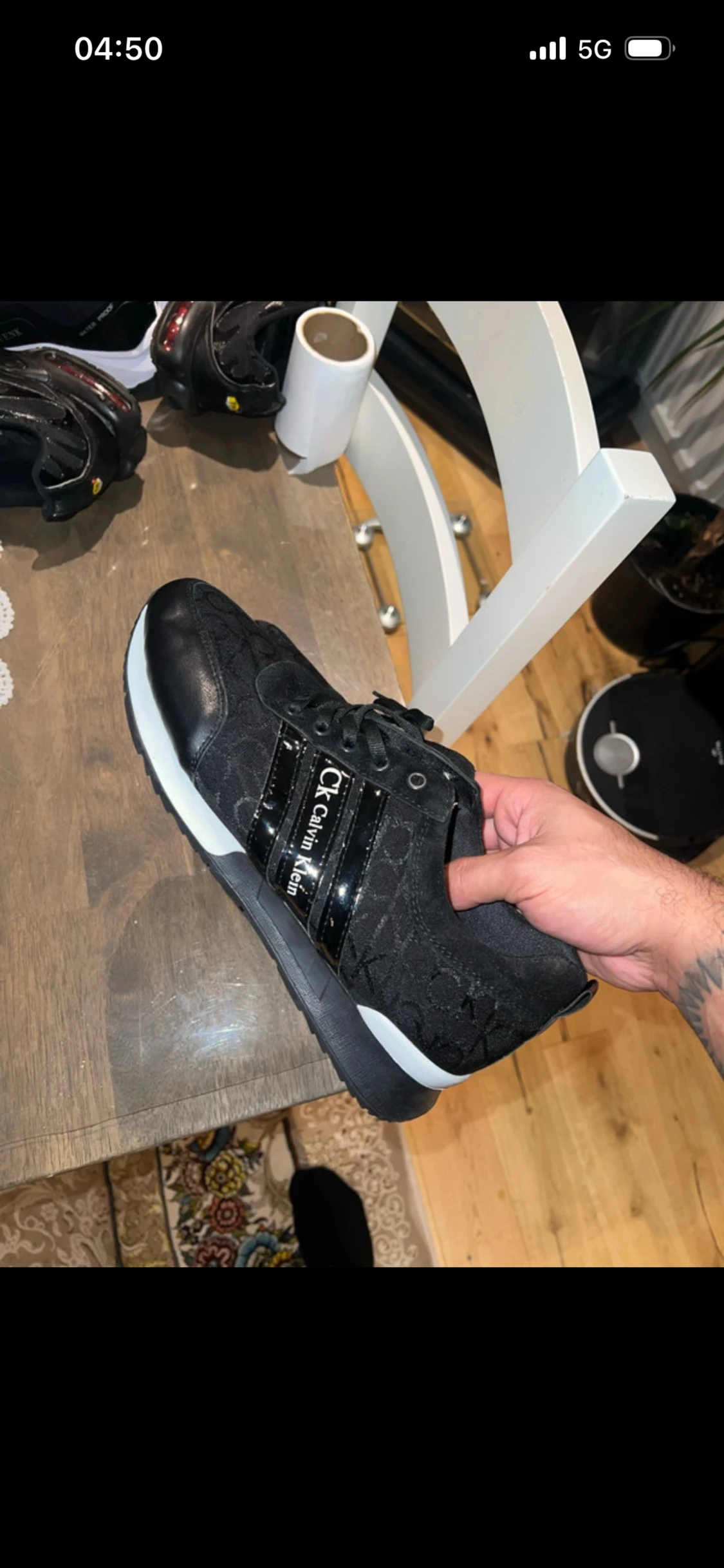 Svarta Calvin Klein sneakers med logga - 4