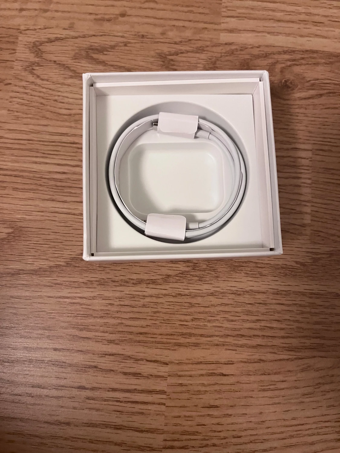 AirPods Pro (2nd generation) with MagSafe Charging Case - 3