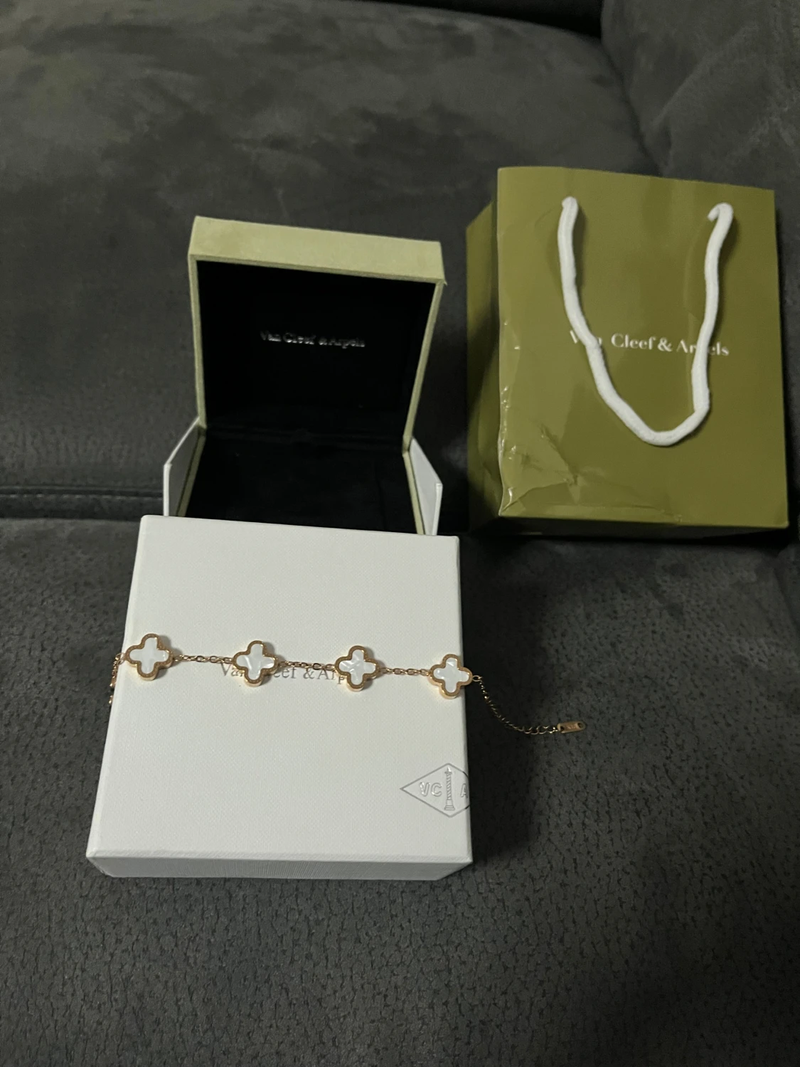 Van Cleef & Arpels Alhambra armband