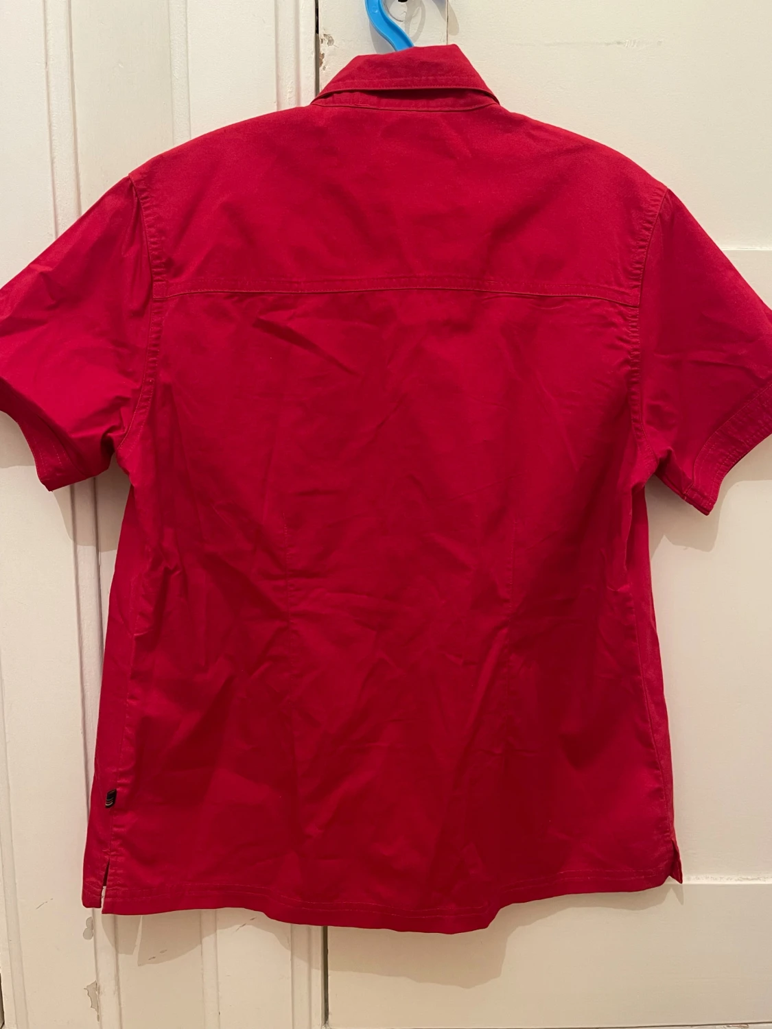 Röd kortärmad skjorta  - 2