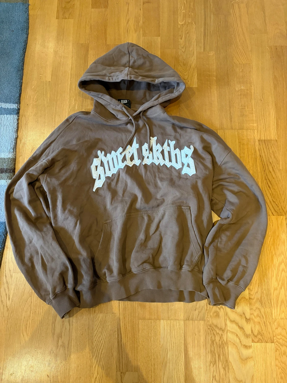 Brun Sweet Skateboards hoodie