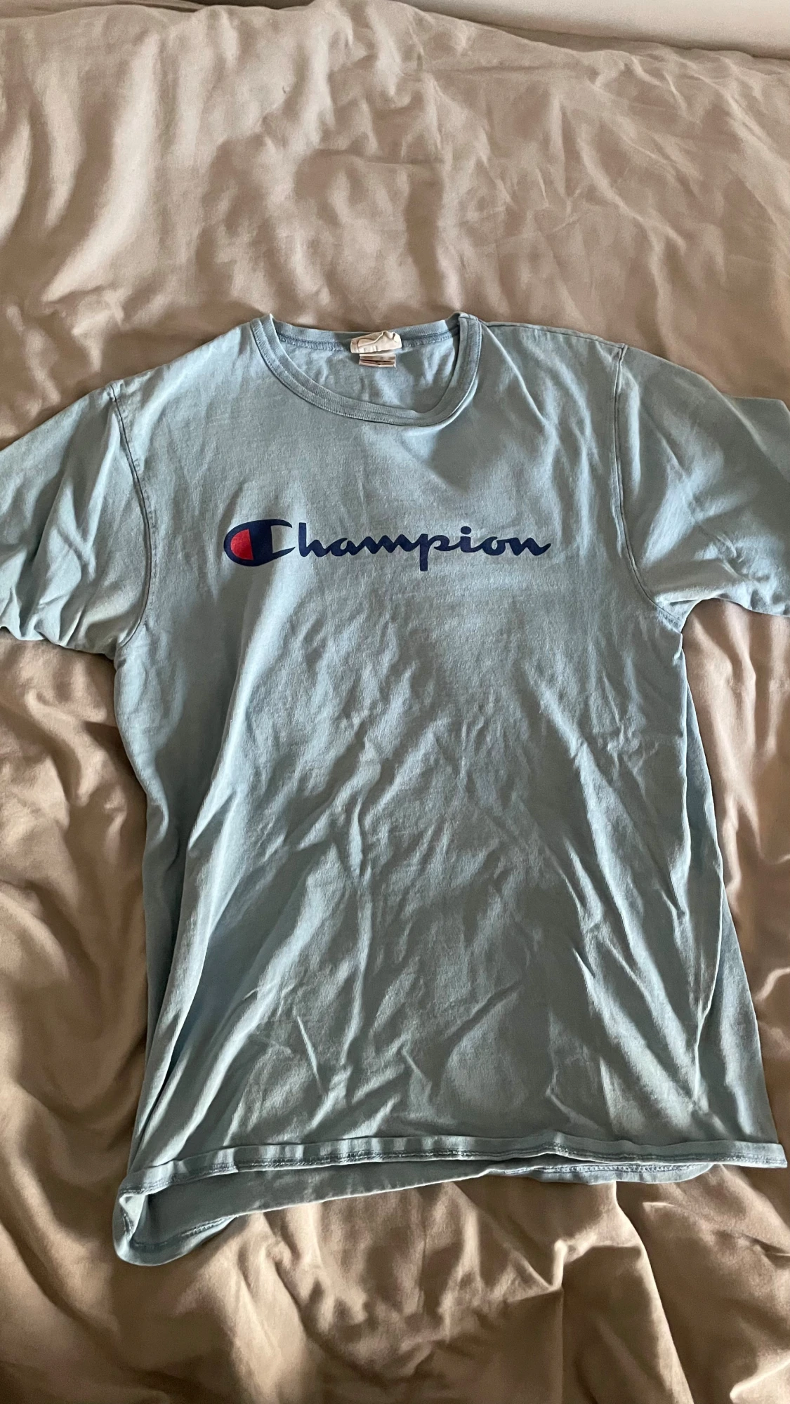 Ljusblå Champion t-shirt