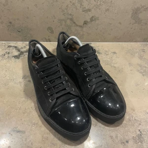 Lanvin Paris - Skick: 7/10 | Box, dustbags tillkommer | Småskador på de glansiga | Pris: ej hugget i sten