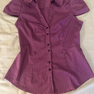 Button up shirt  - M