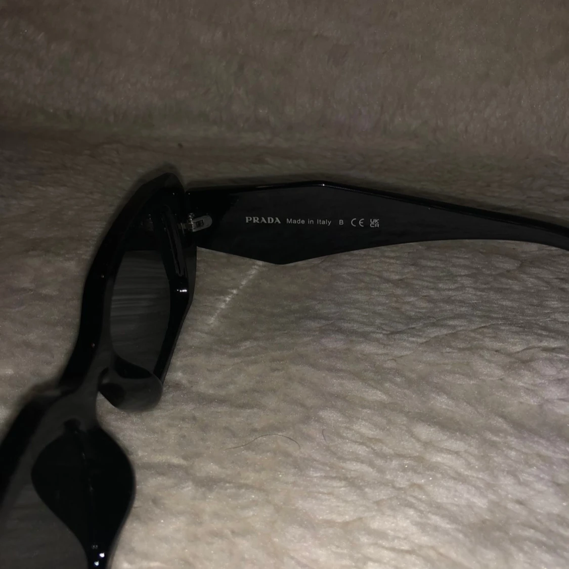 Prada Svarta solglasögon  - 2