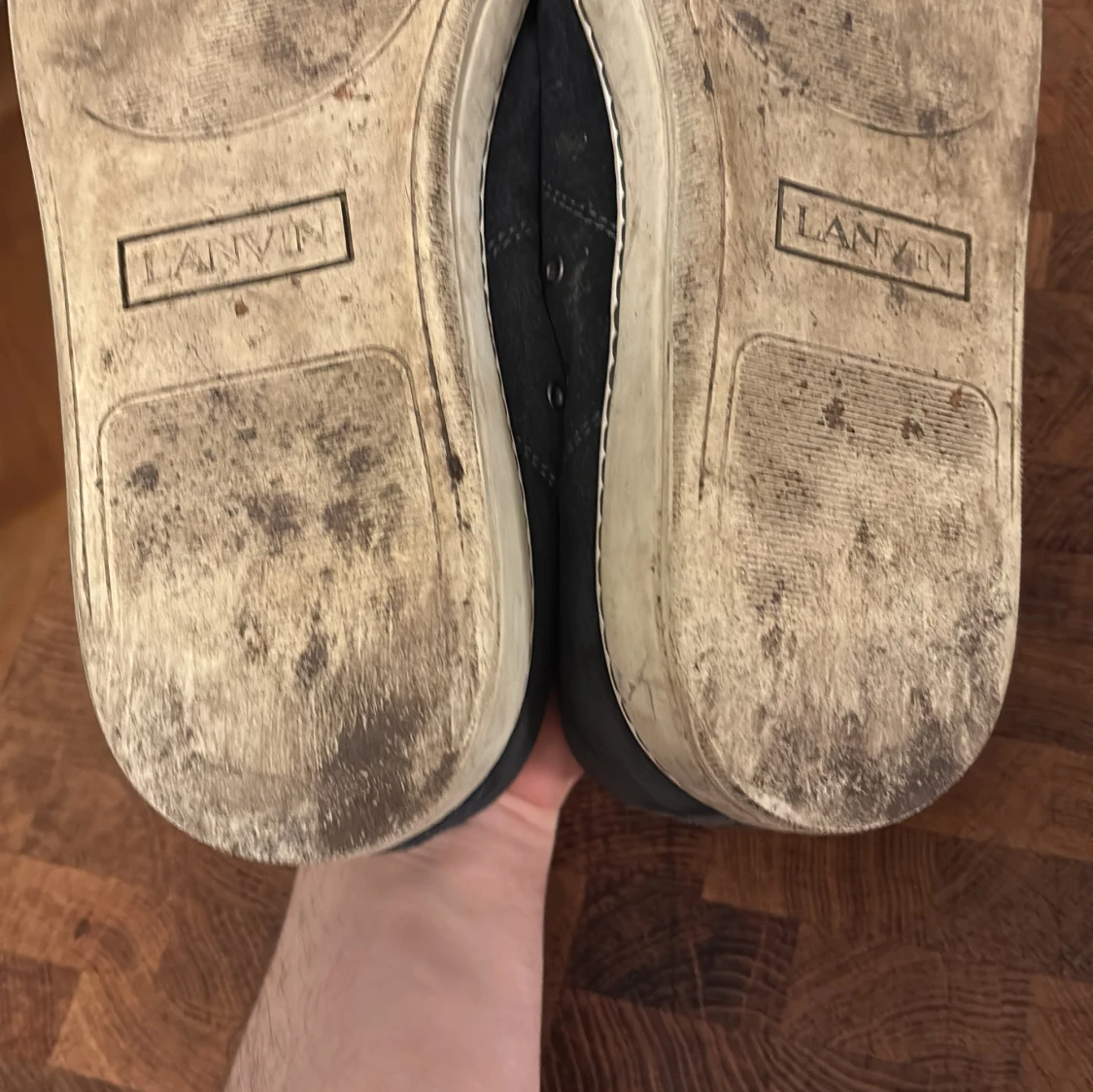 Svarta sneakers från Lanvin i mocka - 3