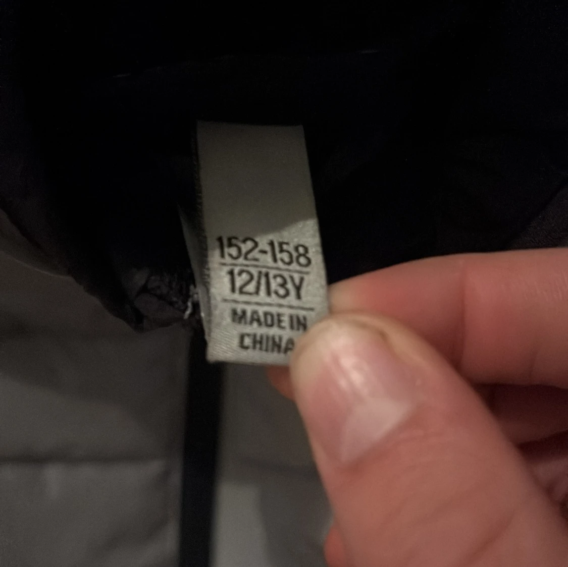 Grå pufferjacka från Ellesse - 2