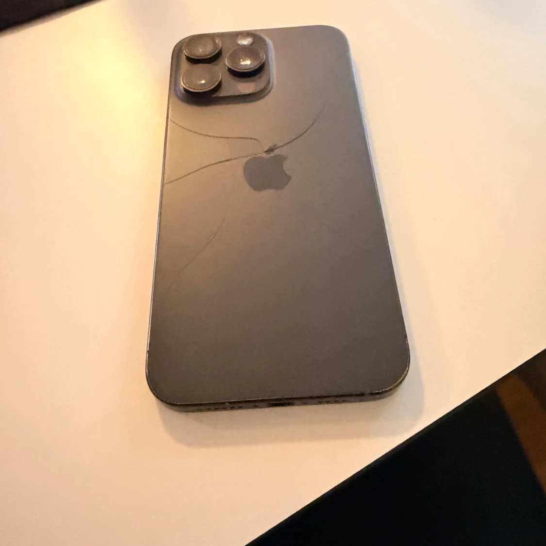 iPhone 15 Pro Max 256gb - 2