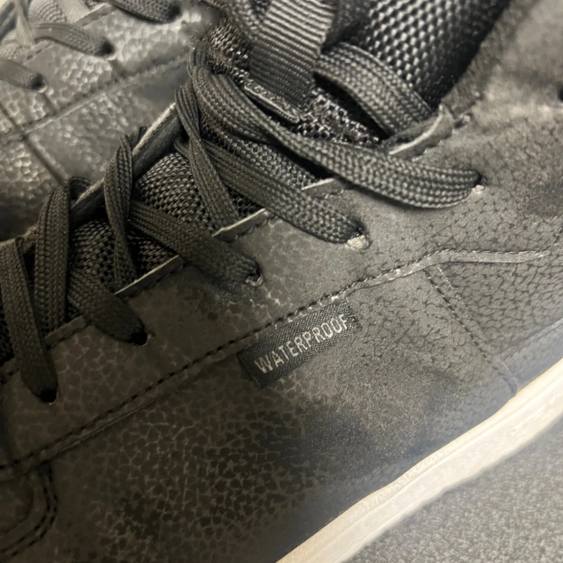 Svarta höga sneakers från Stormberg - 2