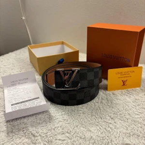 Bälte  - Helt ny bra kavlite och bra skydd 