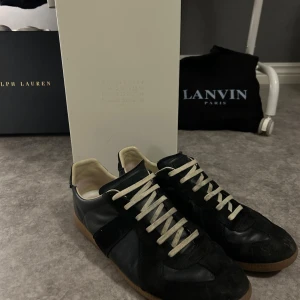 Maison Margiela Gats - Maison Margiela GATS 🔵⚫️|Storlek:43|Kom PM vid frågor eller om du vill ha fler bilder!| 