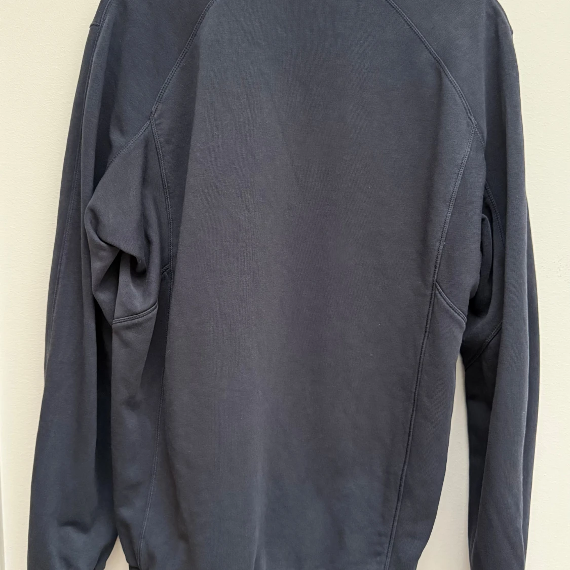 Mörkblå Peak Performance sweatshirt - 2