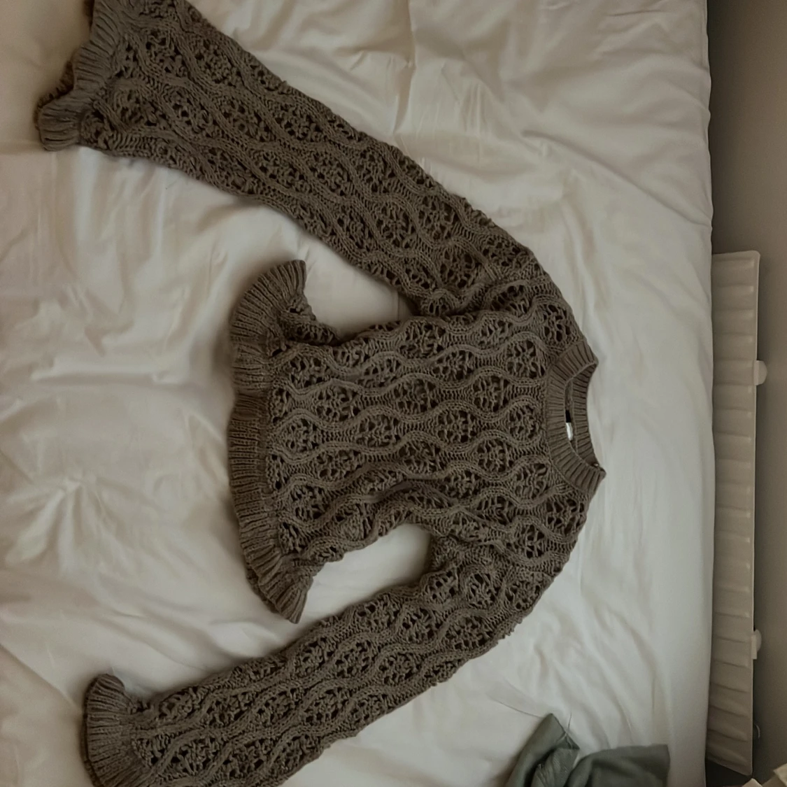 Beige-brun stickad tröja från H&M Divided