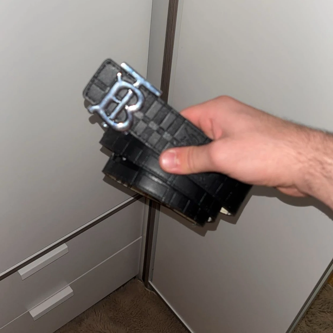 Burbery bällte  - 1