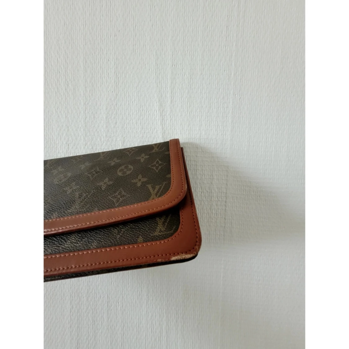 Louis Vuitton Clutch  - 4