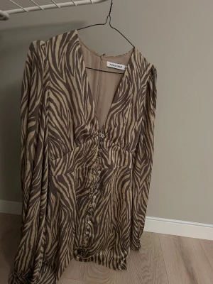 Adoore klänning - Jättefint skick! Pris kan sänkas vid snabb affär❤️