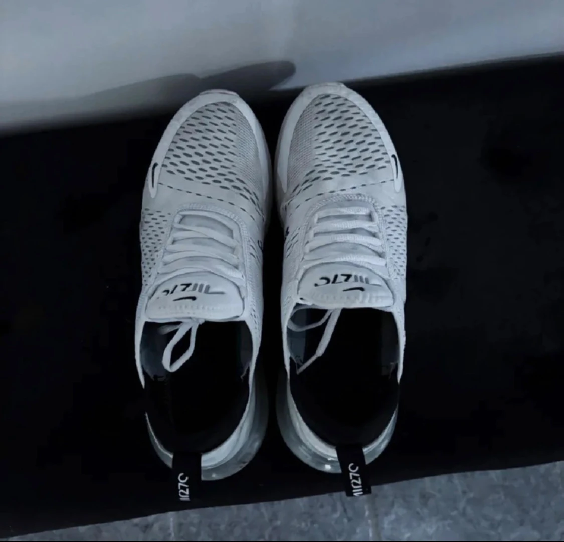 Nike 270 - 1