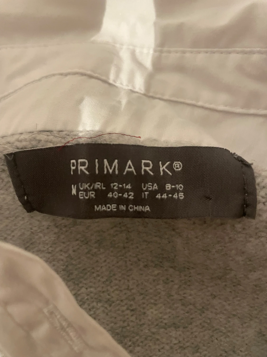 Grå stickad väst från Primark - 3