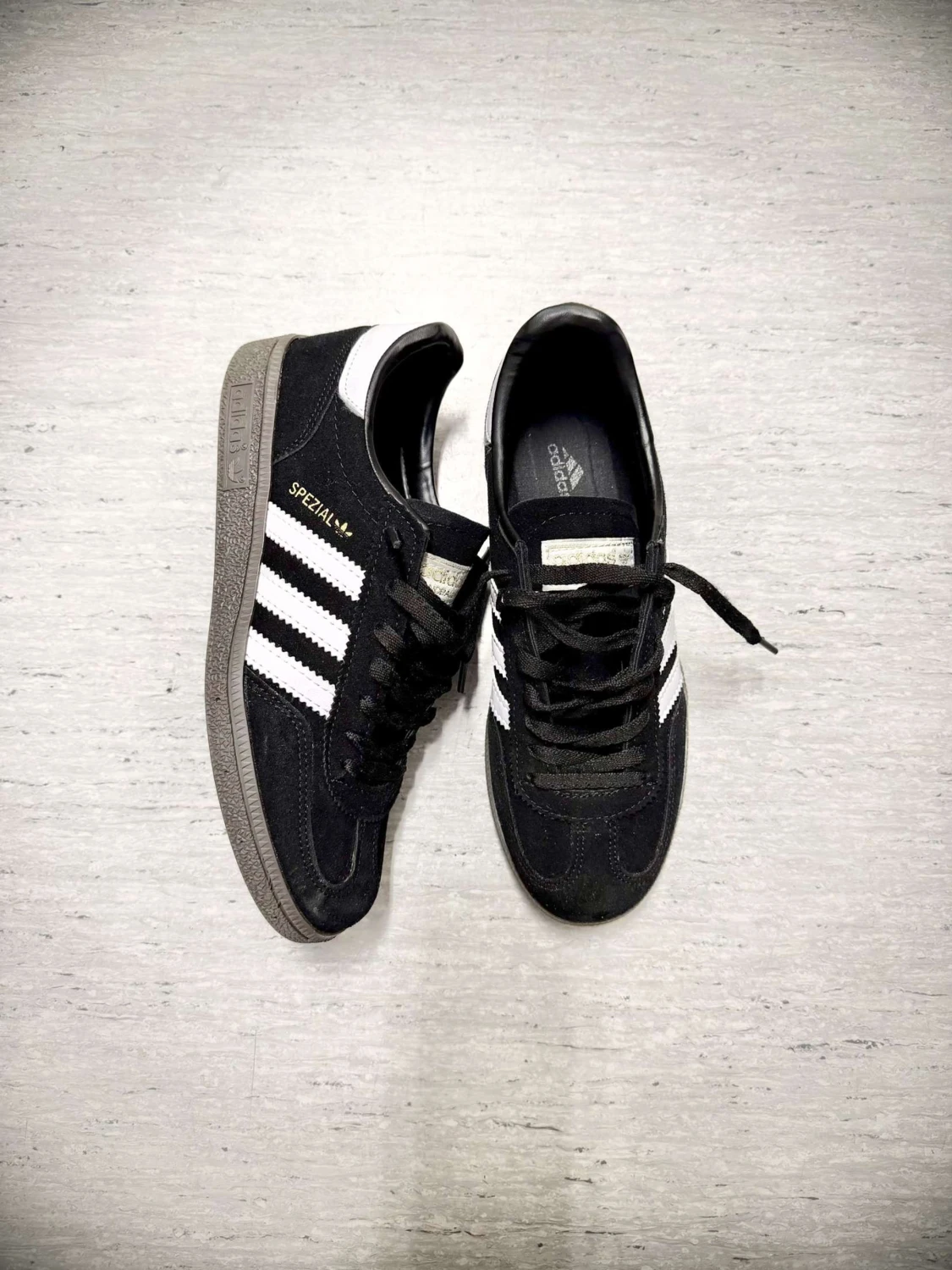 Adidas Spezial svarta sneakers mocka - 1