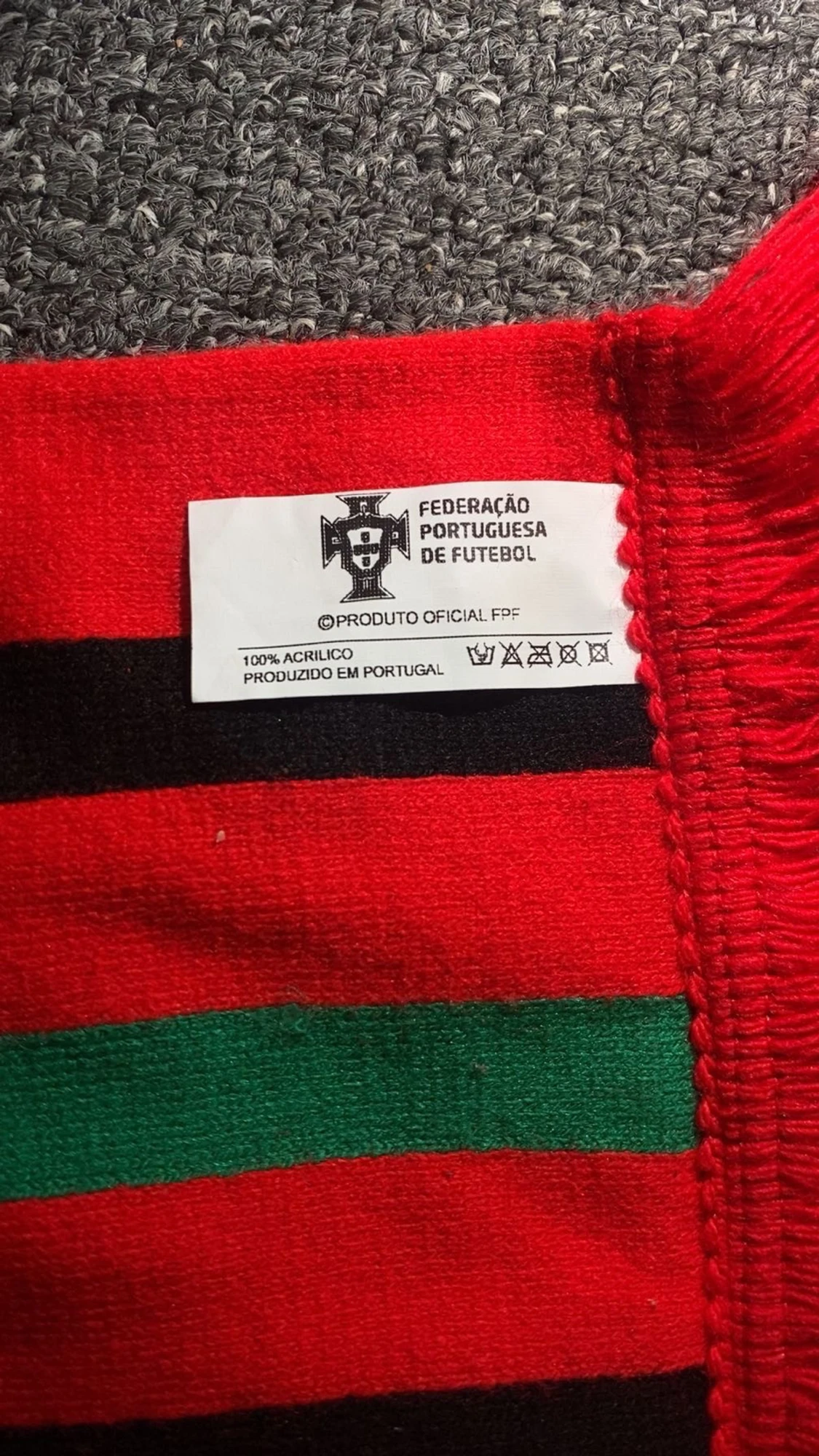 Portugal halsduk med ränder och emblem - 1