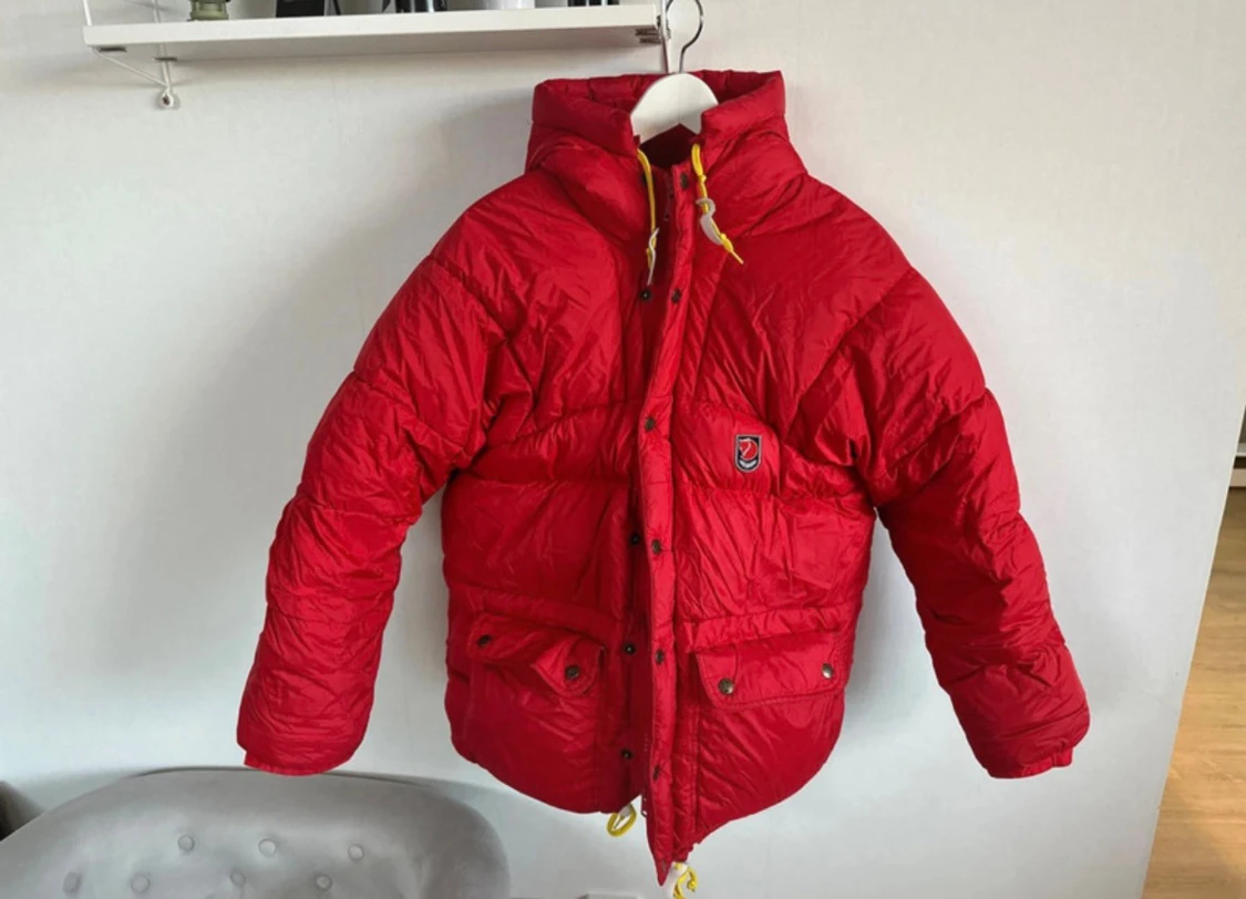 Röd Fjällräven Polar dunjacka XS