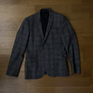 Rutig kavaj från Messagerie - Köpt i Italien, 