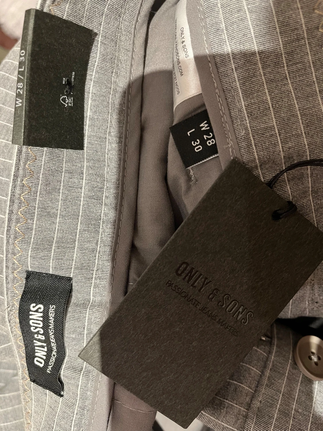 Grå randiga kostymbyxor Only & Sons - 2