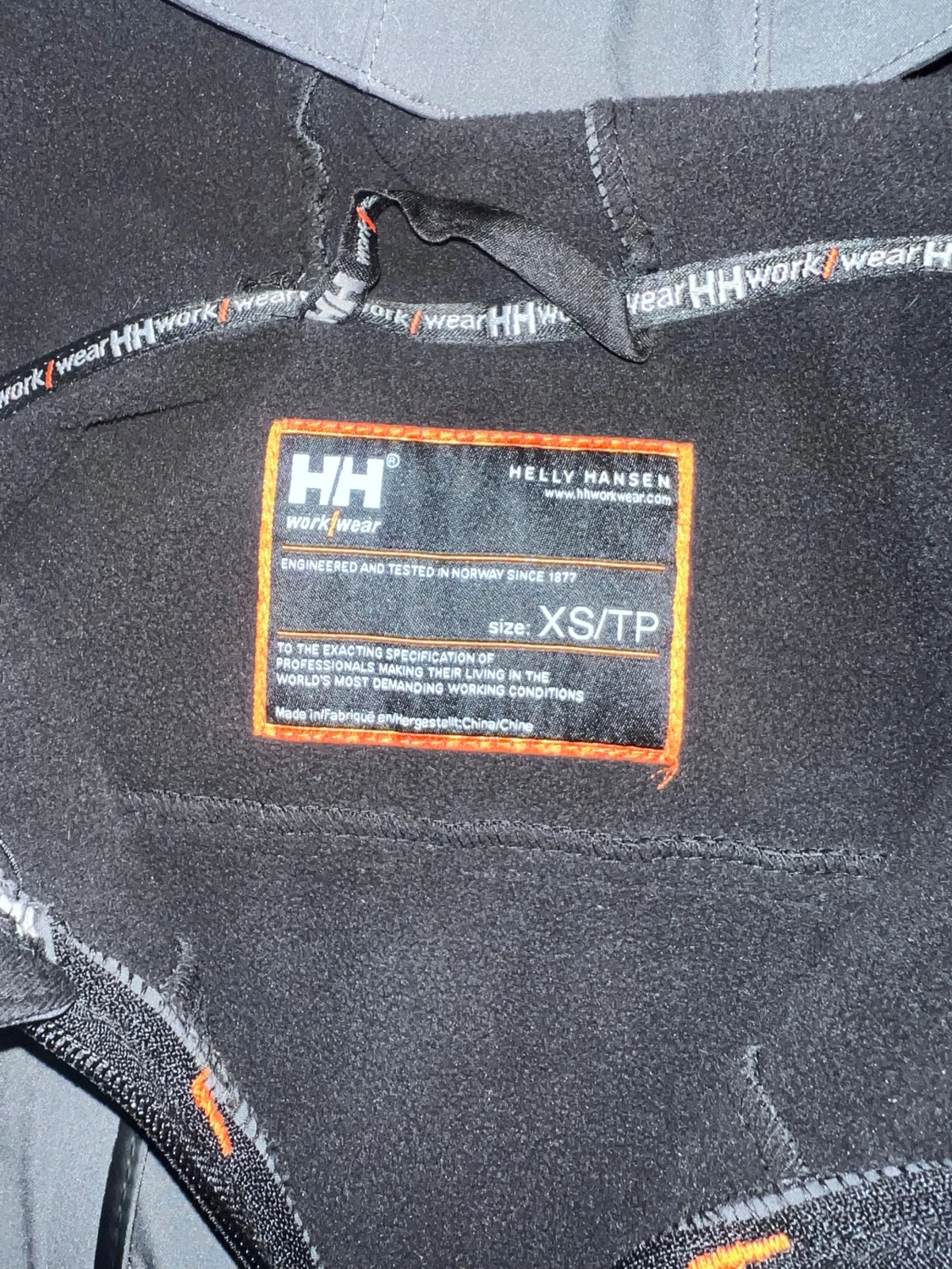 Grå Helly Hansen vindjacka XS - 3