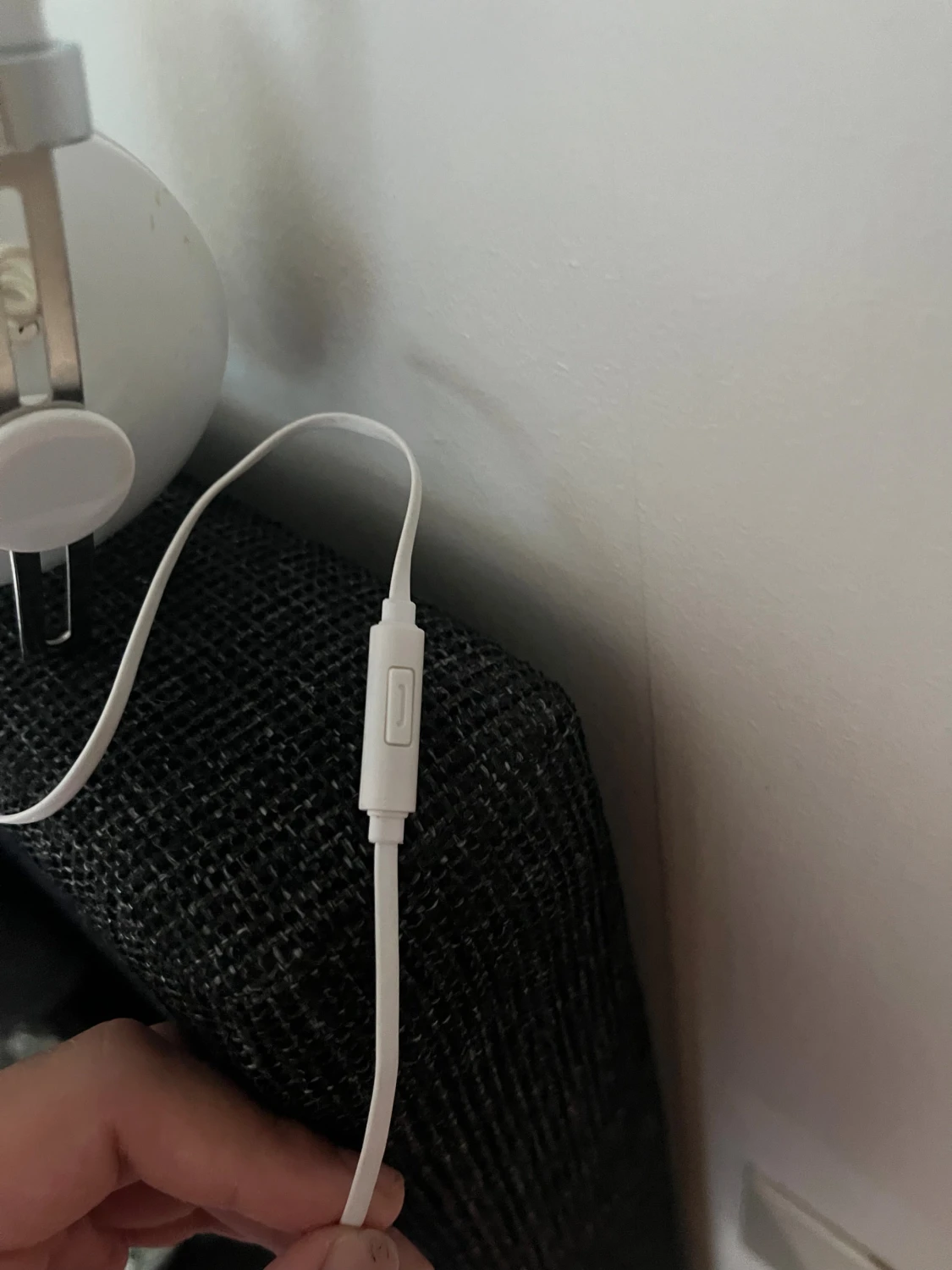 Vita kabelanslutna over-ear hörlurar - 2