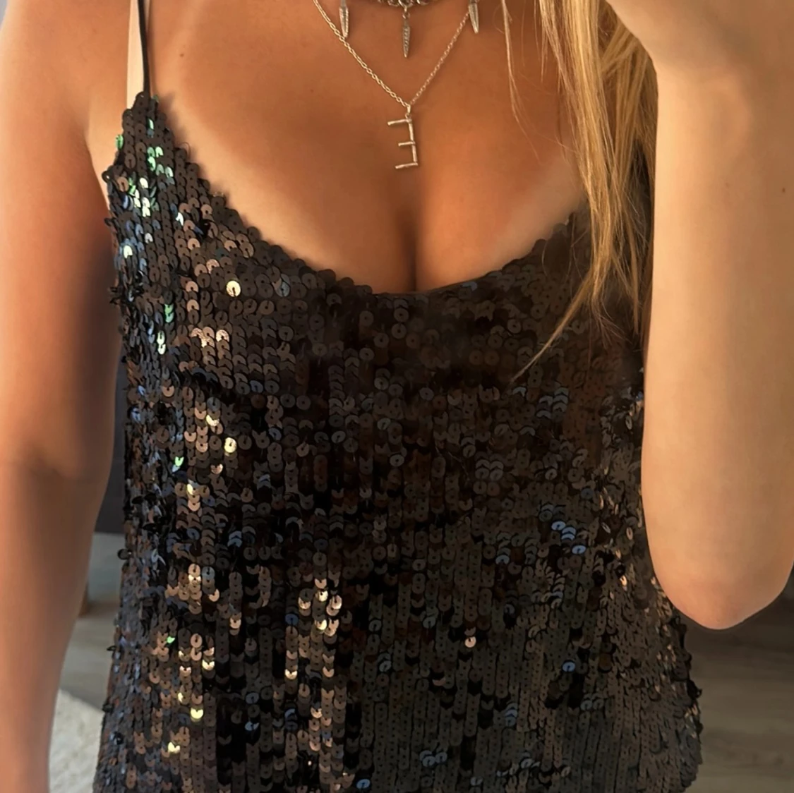 Svart paljettlinne - 1