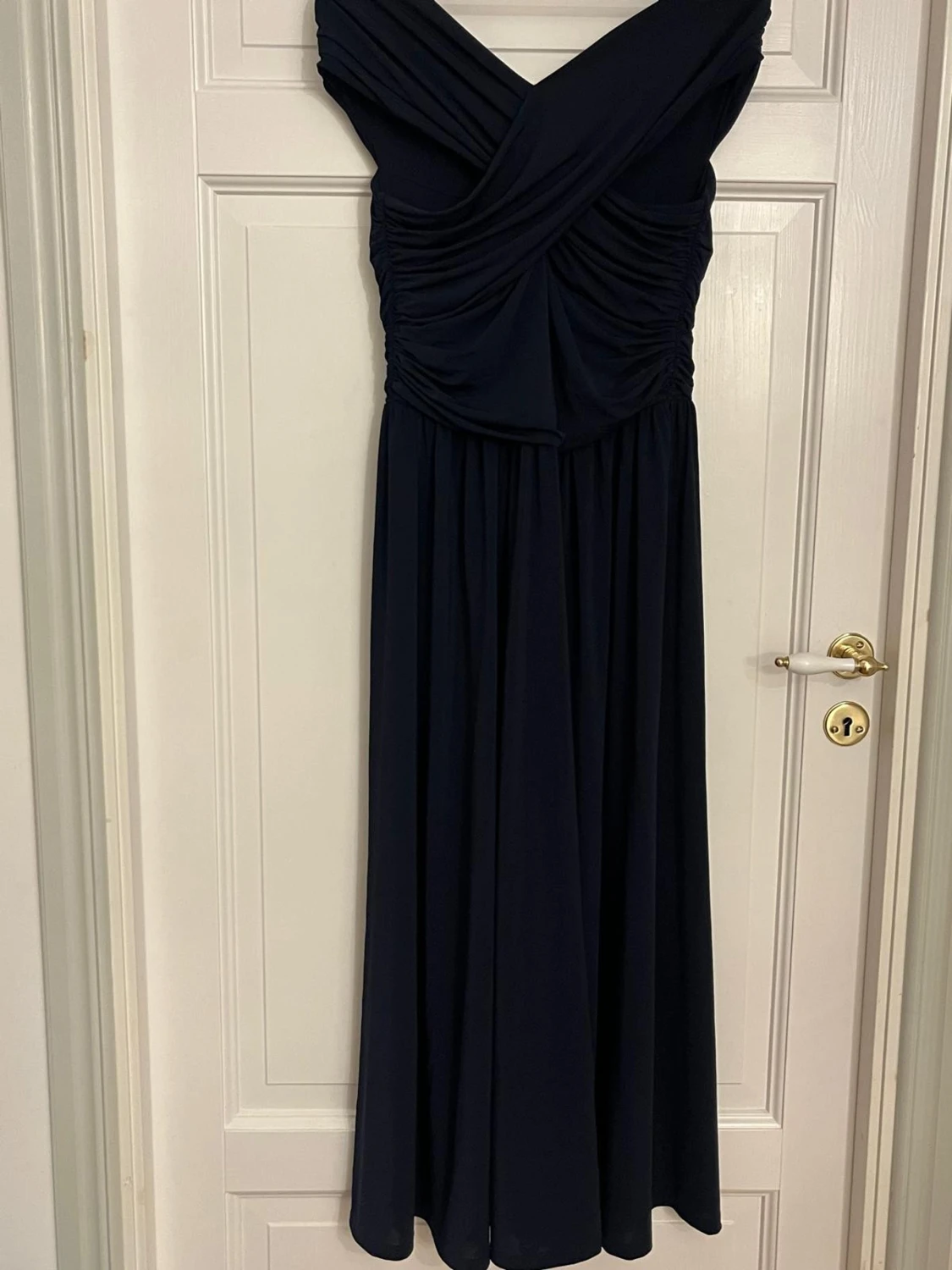 Marinblå långklänning från H&M - 3