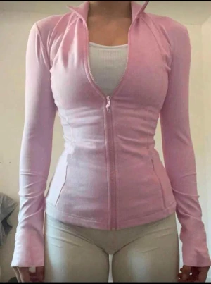 Rosa slim-fit zip jacka - Skit snugg