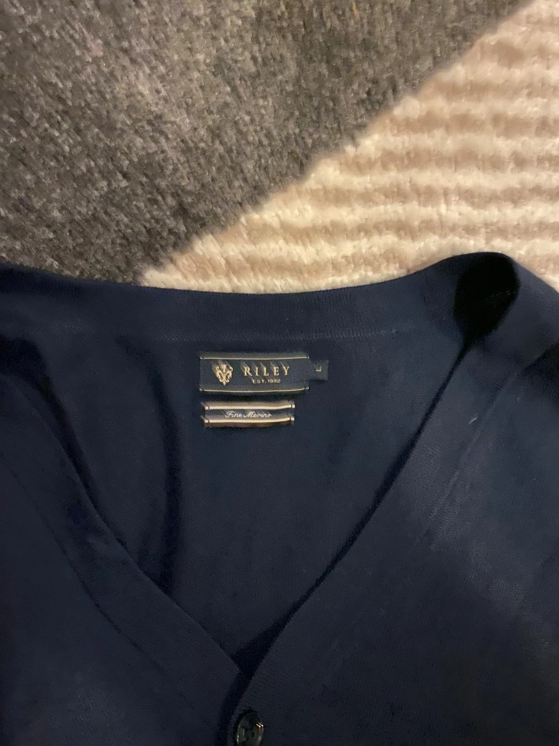 Marinblå kofta från Riley i merinoull - 2