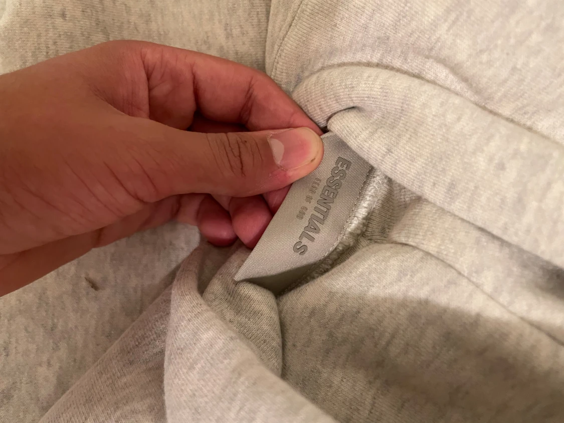 Grå Essentials Fear of God hoodie - 2