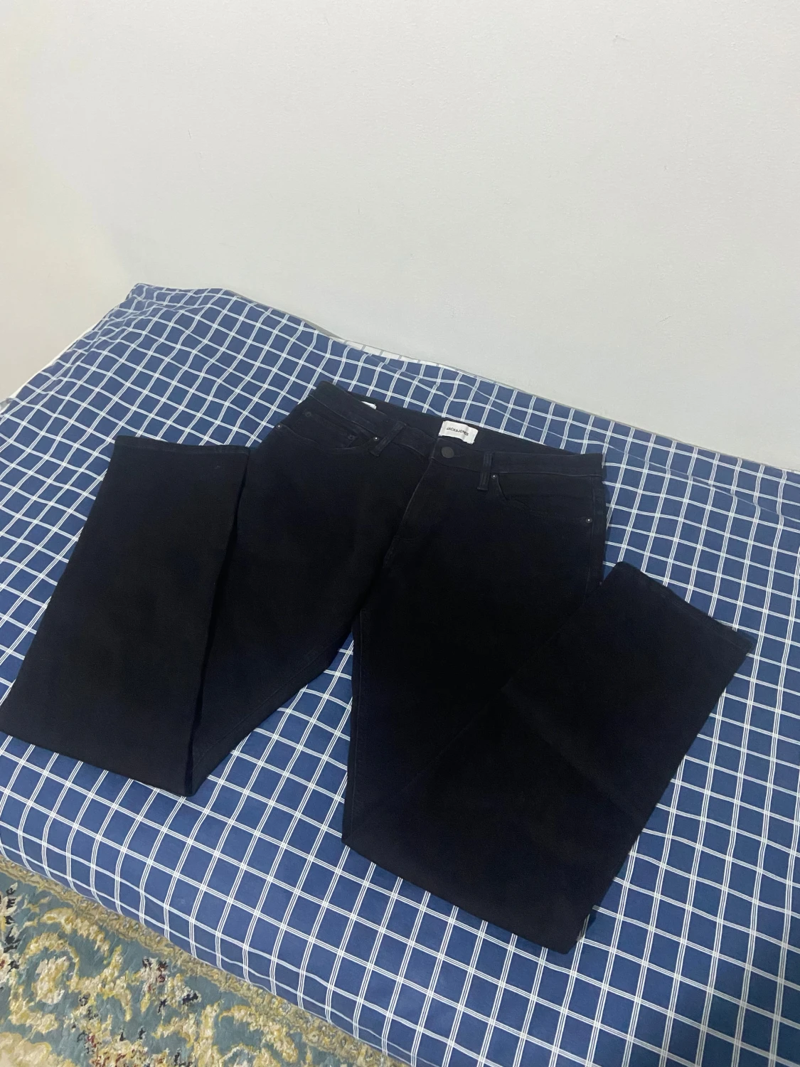 Jack and Jones svarta byxor