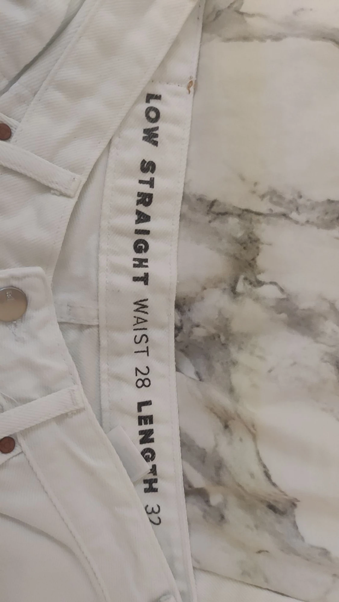 Vita straight jeans från Never Denim - 1