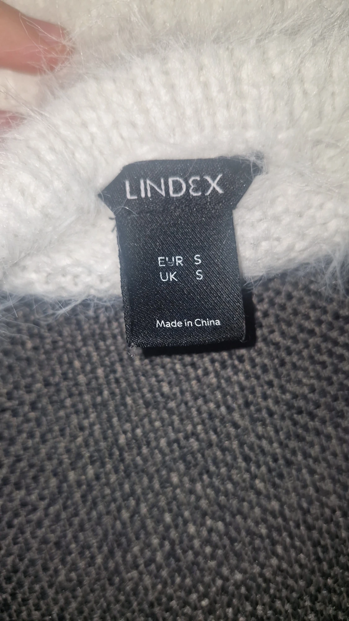 Vit fluffig stickad linnetopp Lindex - 2