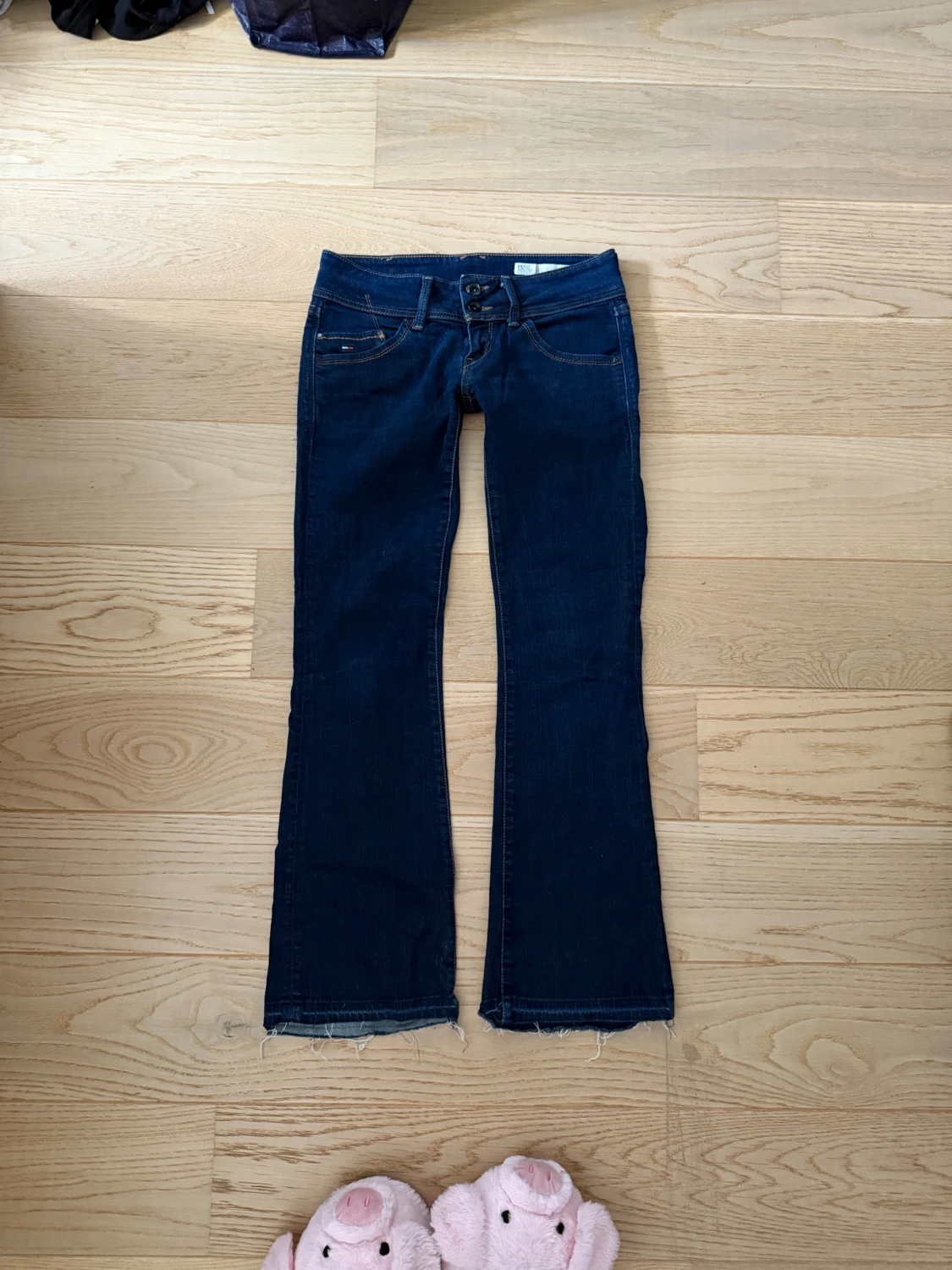 Tommy Hilfiger mörkblå bootcut jeans - 1