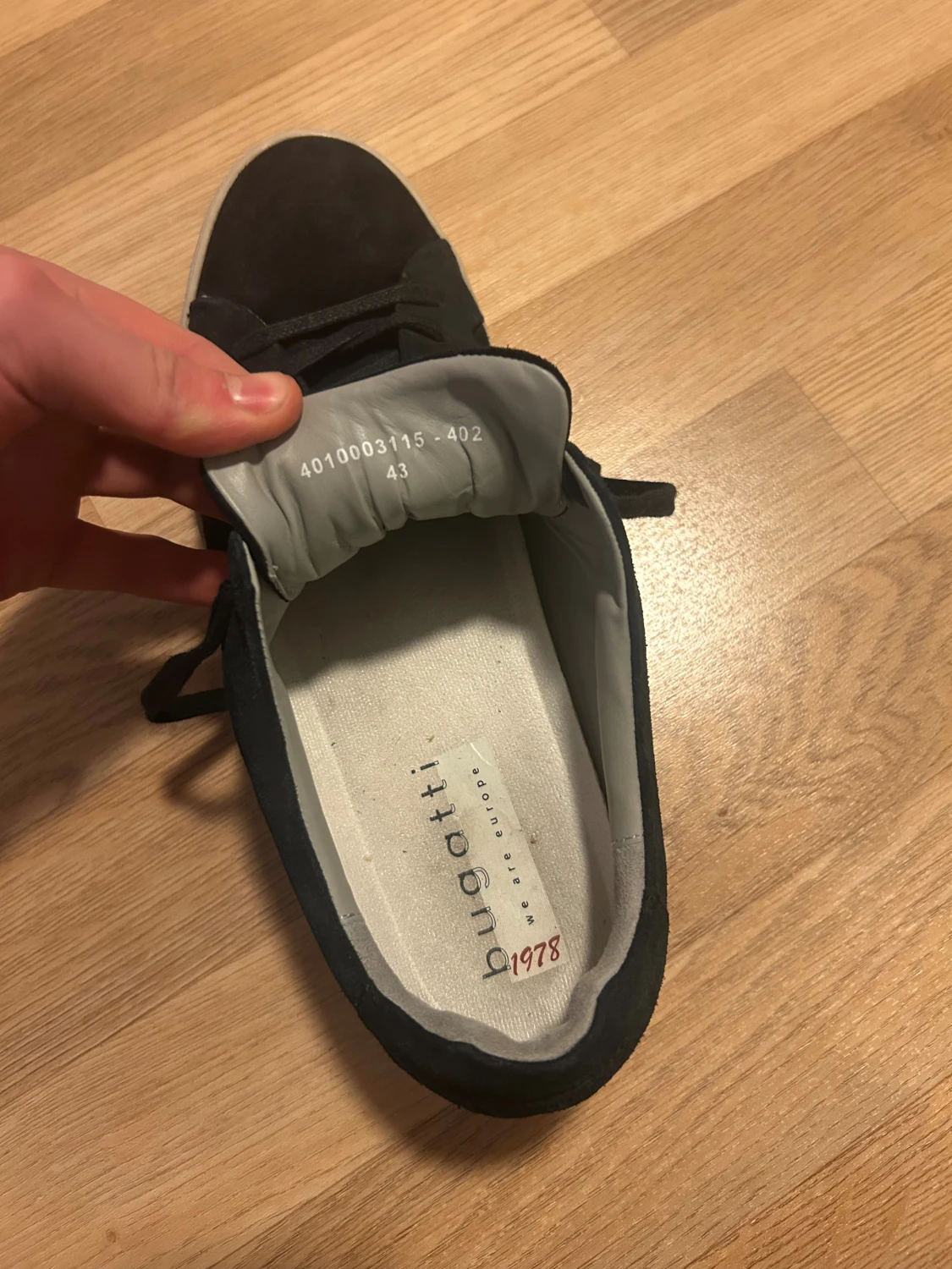 Svarta sneakers från Bugatti, strl 43 - 1