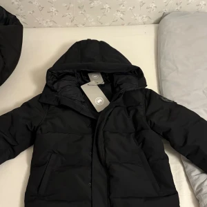 Canada goose jacka  - Säljer den för har redan en wyndham