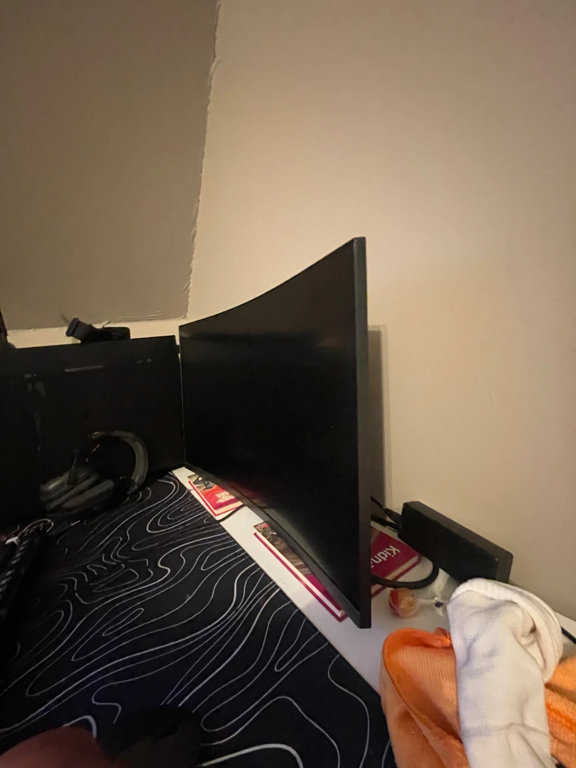 Curved Gaming Monitor - 1