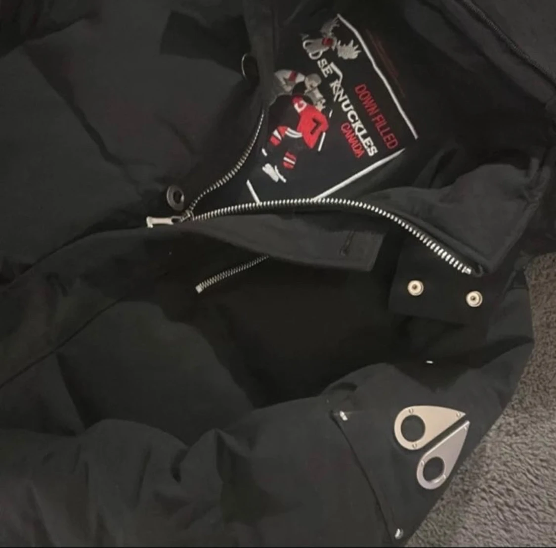 Svart dunjacka Moose Knuckles L - 1