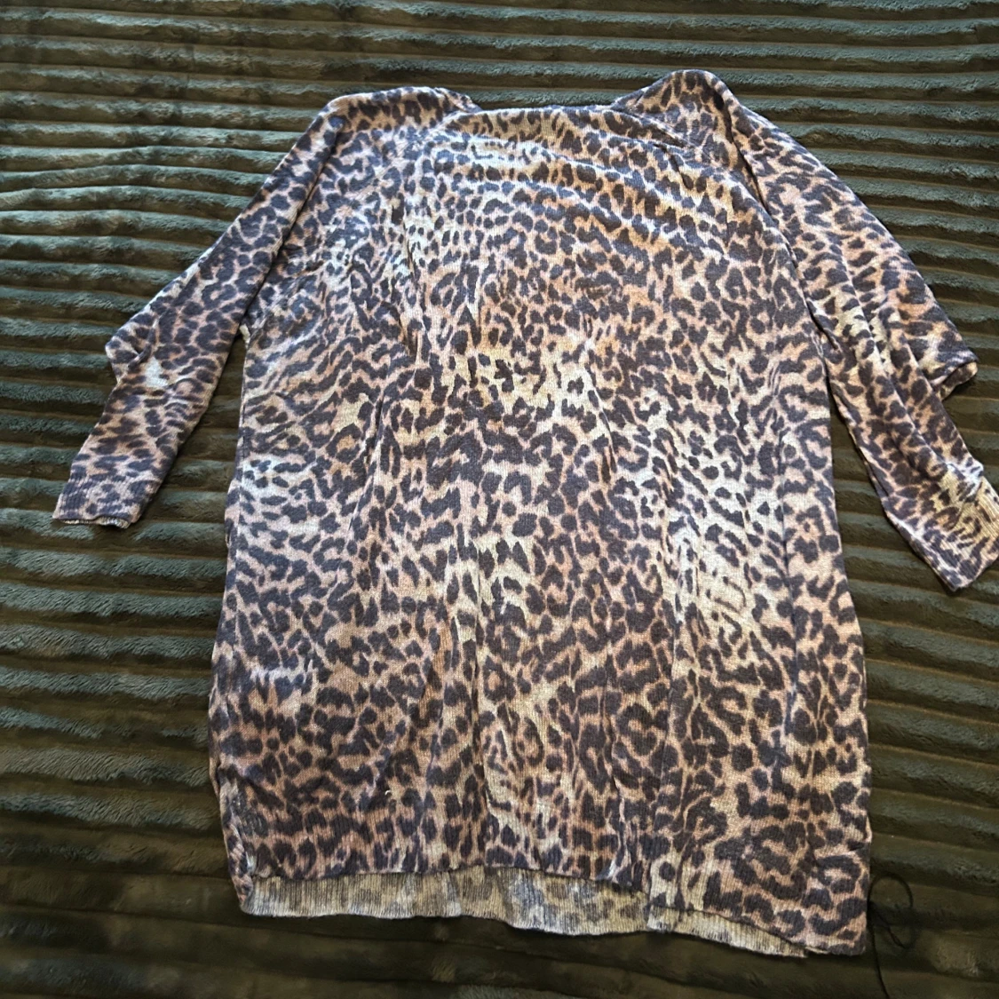 Leopardmönstrad tröja  - 1