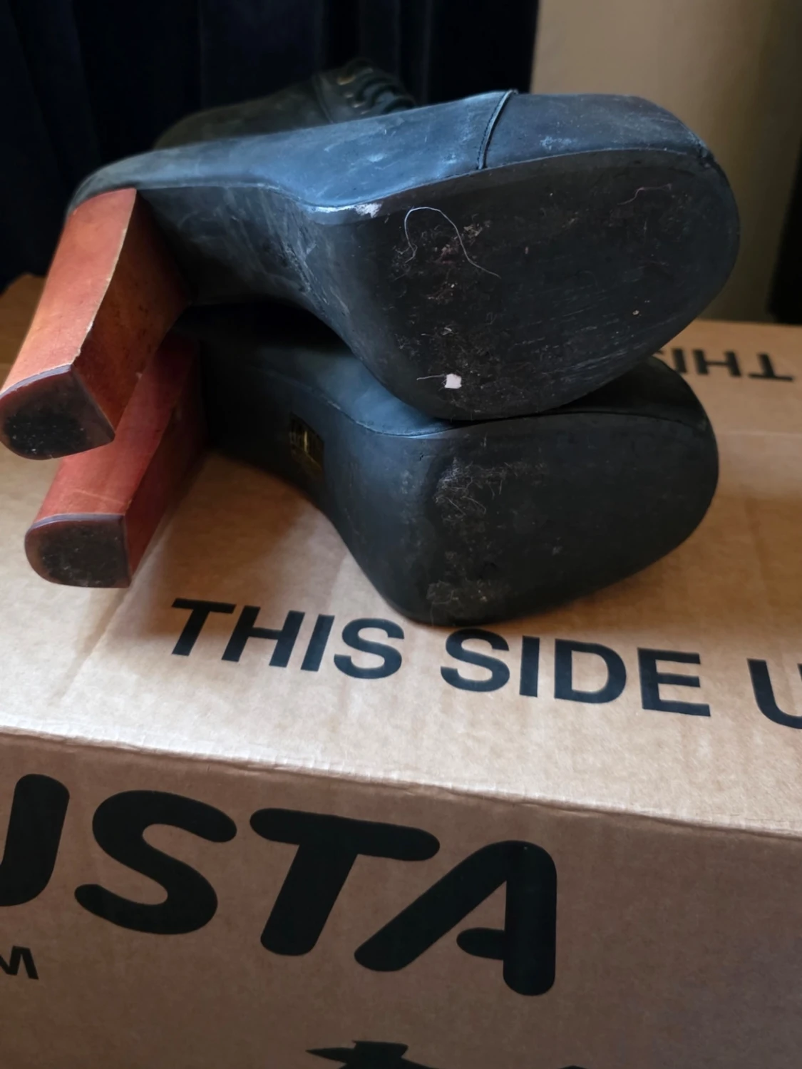 Svarta boots med träklack och snörning - 3