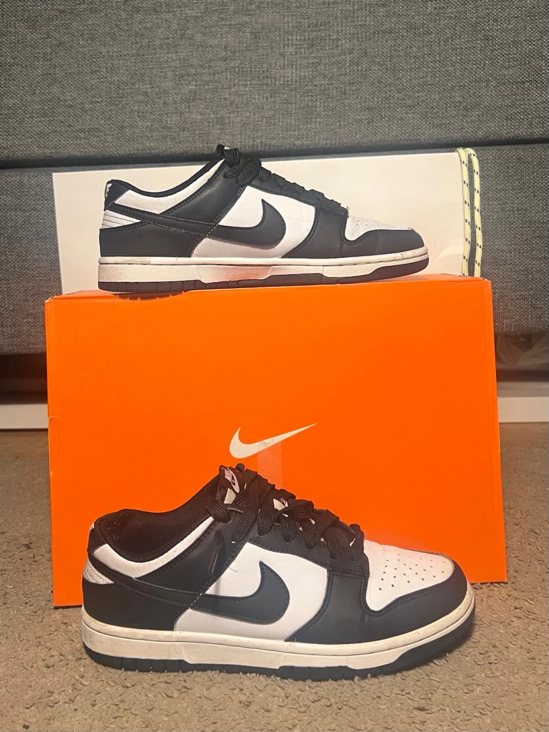 Nike Dunk Low svart och vit